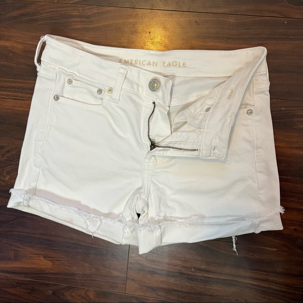 AE White Midi Shorts